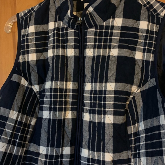 Croft & Barrow NWT Quilted Vest - Picture 10 of 10